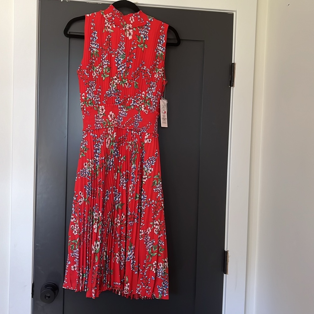 NWT BEAUTIFUL Nanette Lepore Pleated Midi Dress - Size 8 - Country Glamour Print